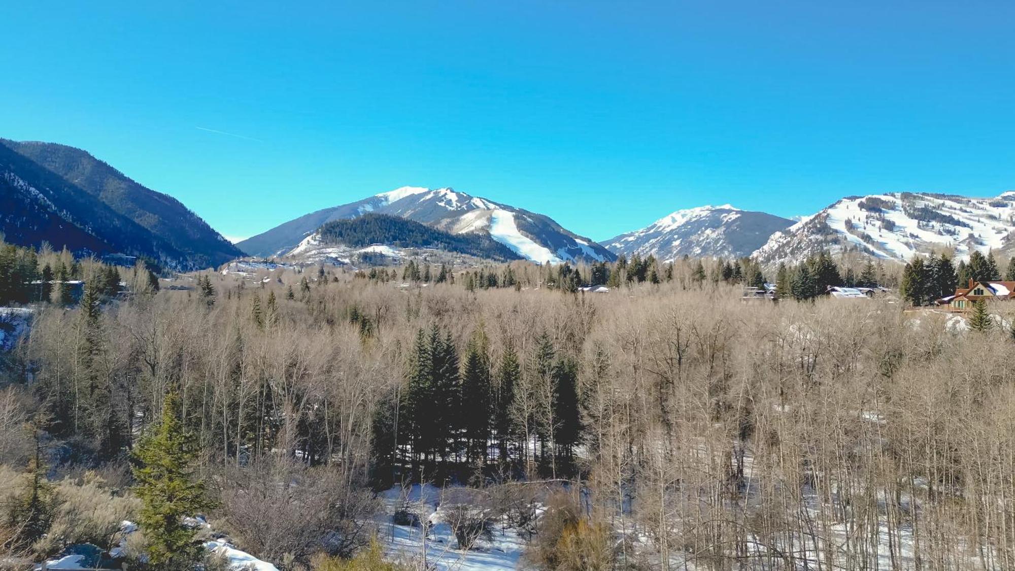 Aspen Meadows Resort Exterior photo